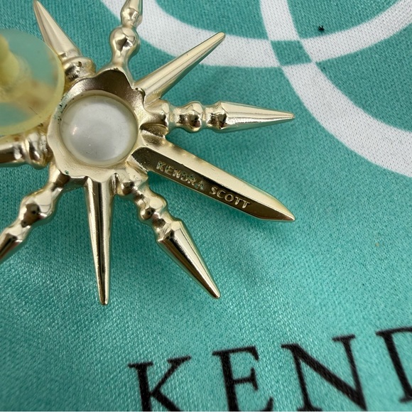 Kendra Scott Rogan Starburst Pearl Gold Statement Stud Earrings with Dust Bag - Picture 3 of 5